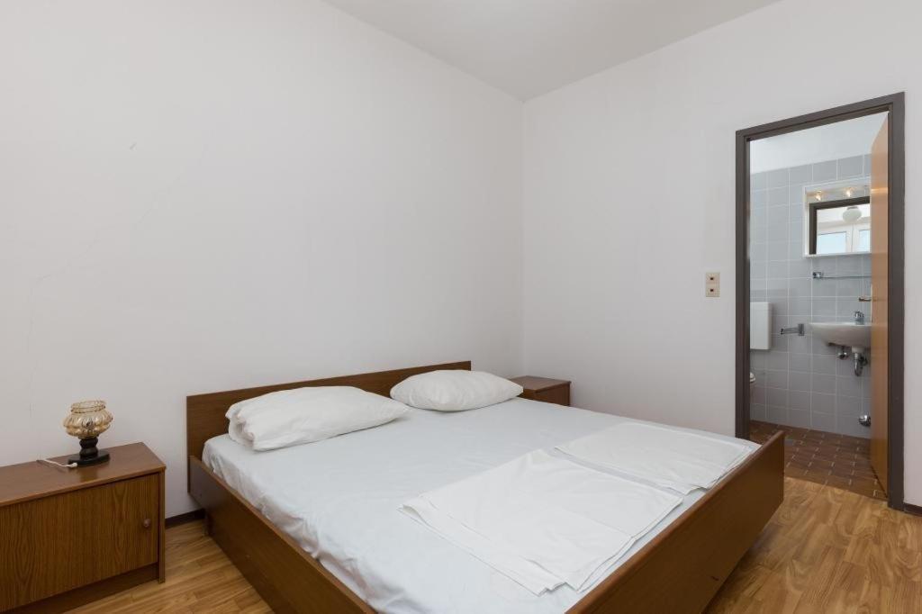 Rooms Villa Basica Saplunara Pokoj fotografie