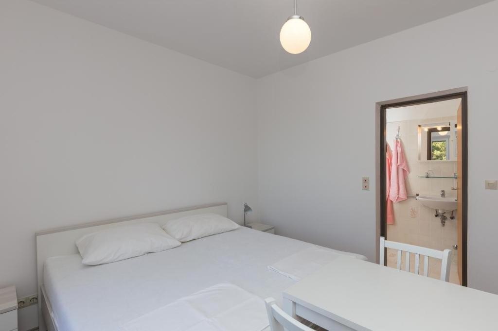 Rooms Villa Basica Saplunara Pokoj fotografie