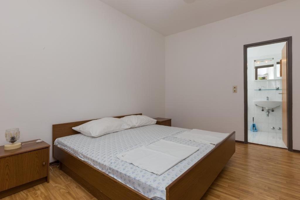 Rooms Villa Basica Saplunara Pokoj fotografie