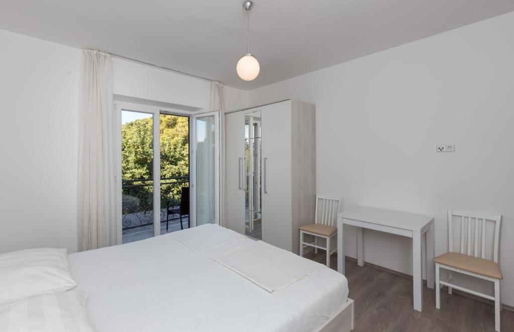 Rooms Villa Basica Saplunara Pokoj fotografie